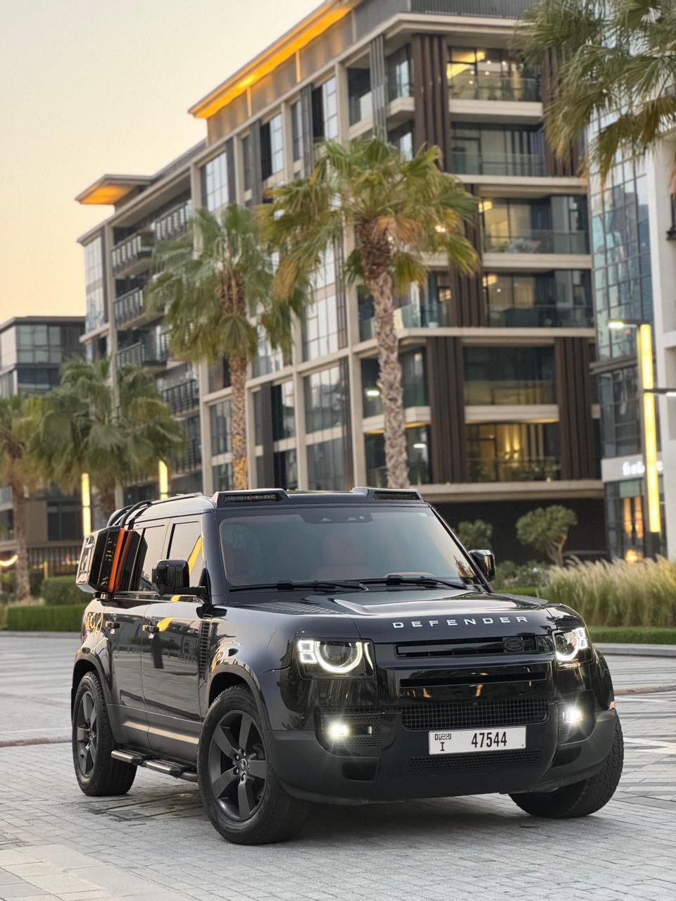 Land Rover Defender 2023